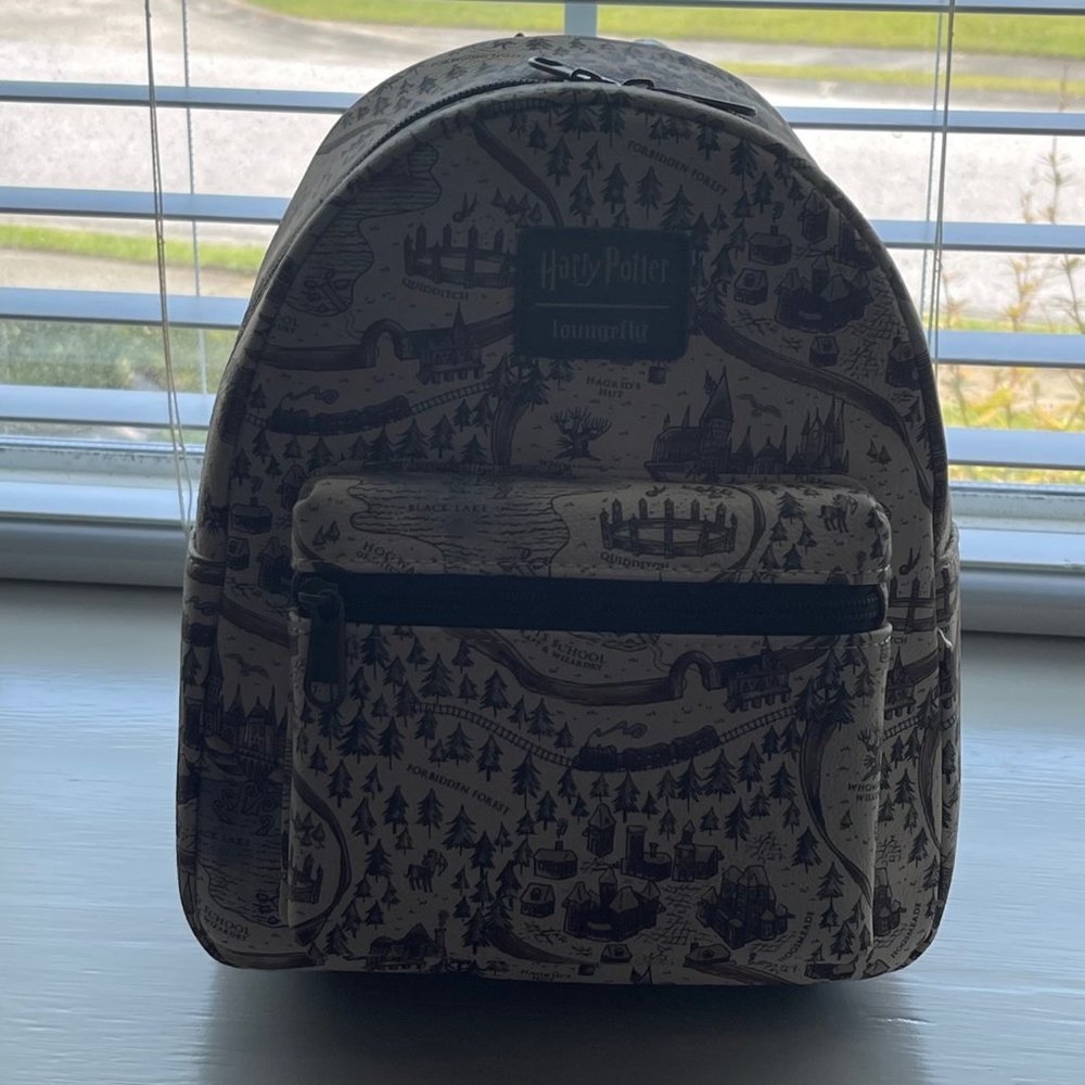Loungefly Harry Potter School Grounds Mini Backpack New